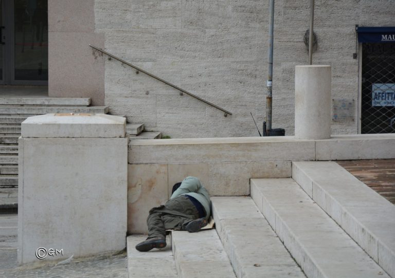 Senza casa, lavoro né un pasto, al Centro Beato Ferretti l’ultima