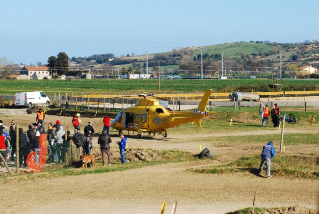 Incidente al crossodromo: sbalzato dalla sella in eliambulanza a Torrette