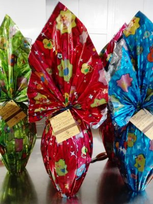 La cioccolata di questo uovo di Pasqua proviene da produttori del Sud della Costa d’Avorio