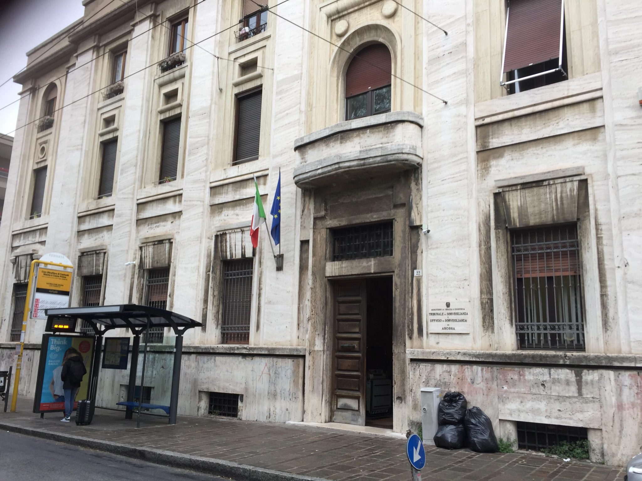 Furto al Tribunale di Sorveglianza, scassinati