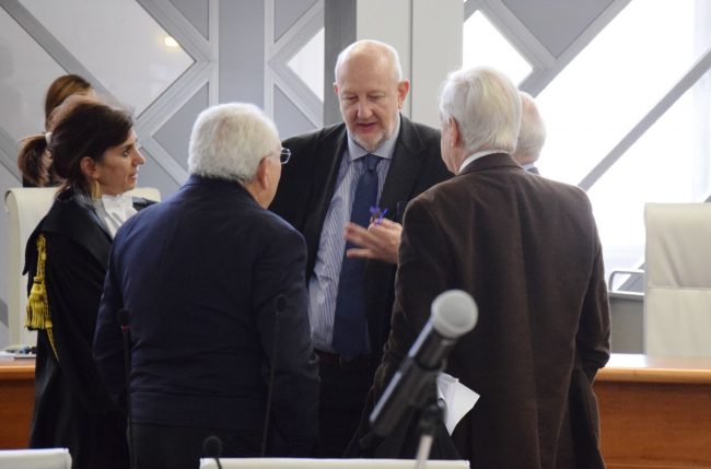 https://www.cronacheancona.it/wp-content/uploads/2019/12/processo_Banca_Marche-DSC_0013-Bianconi-650x429.jpg https://www.cronacheancona.it/wp-content/uploads/2019/12/processo_Banca_Marche-DSC_0013-Bianconi-650x429.jpg