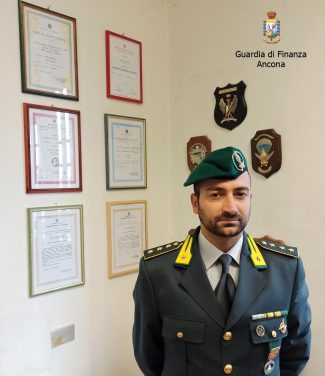 Giovanni Francesco Laganà nuovo comandante dei 'Baschi verdi' | Cronache  Ancona