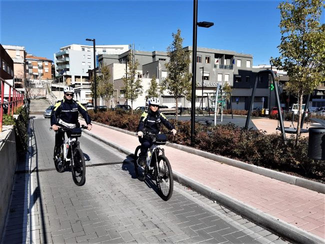 Bici elettriche per la polizia locale «Saremo più vicini ai cittadini» |  Cronache Ancona