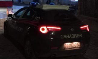 Una Gazzella dei carabinieri in servizio a Senigallia (Archivio)