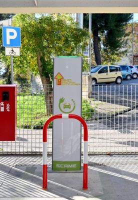 colonnina elettrica polo vescovara osimo