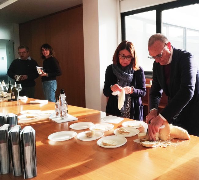 le marche in un bicchiere vino